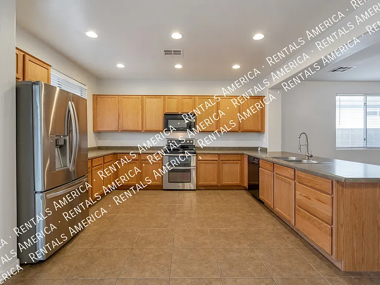 1278 W Stephanie Ln — Photo 4