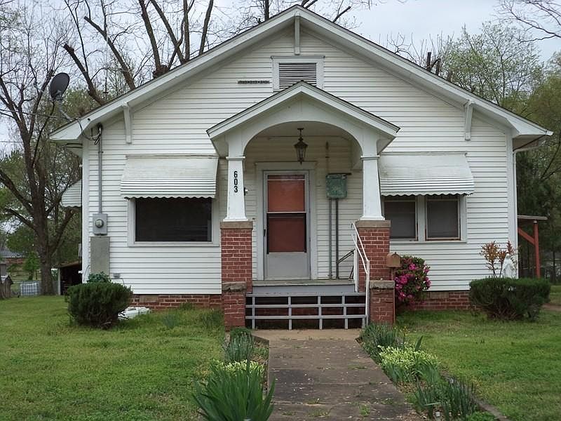 1st image of 603 N Miller St