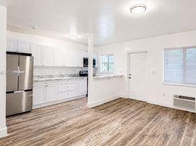 5549 NE Miami Ct, Miami, FL