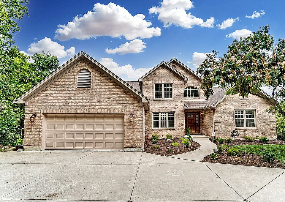 1st image of 8051 Waldons Pond Dr