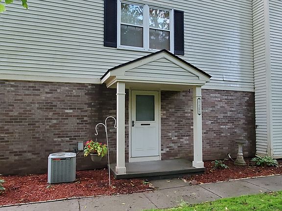 3rd image of 2138 Hidden Meadows Dr Unit D