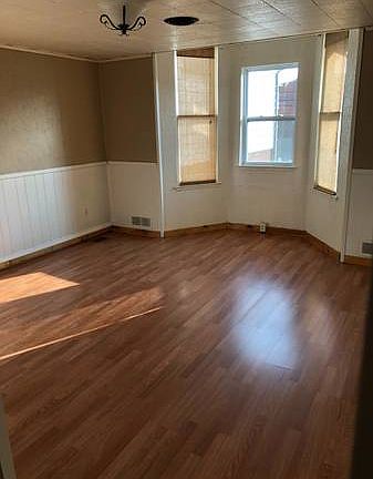 3rd image of 505 Pennsylvania Ave #1