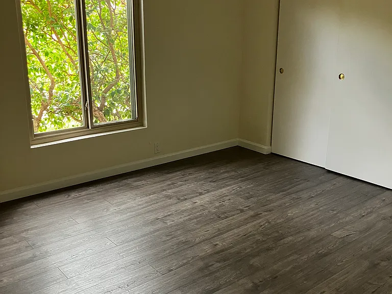 10542 Greenford Dr #21 — Photo 8