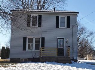 211 State St, West Union, IA 52175
