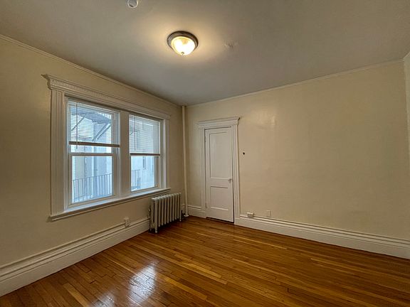 2nd image of 1113 Boylston St #33