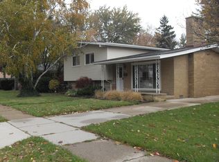 29046 Lorraine Ave, Warren, MI 48093