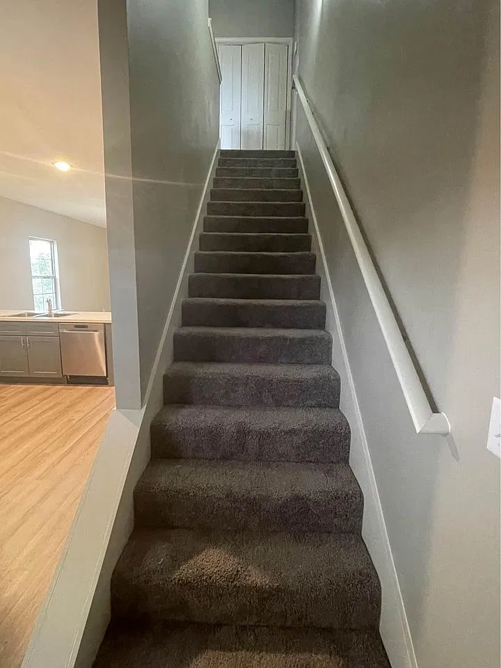 120 Thornton Lane - 2 — Photo 4