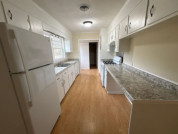 5th image of 500 Merrymont Dr