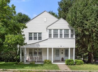 12 Roger St, Southbridge, MA 01550