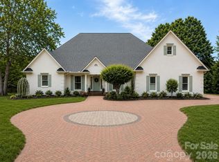 1136 Concord Rd, Davidson, NC 28036