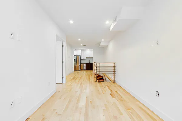 Rented by Keller Williams NYC | media 25