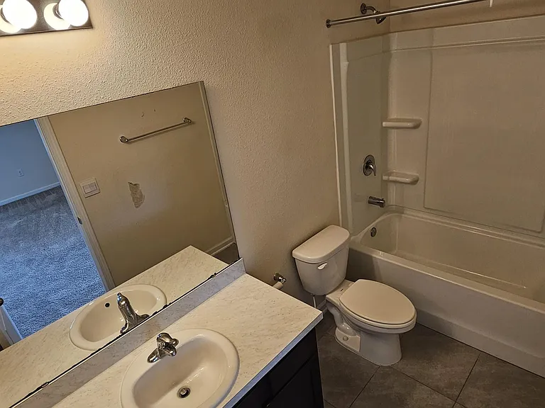 7683 Legacy Trl — Photo 12
