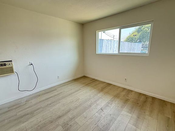 2nd image of 1769 Jellick Ave