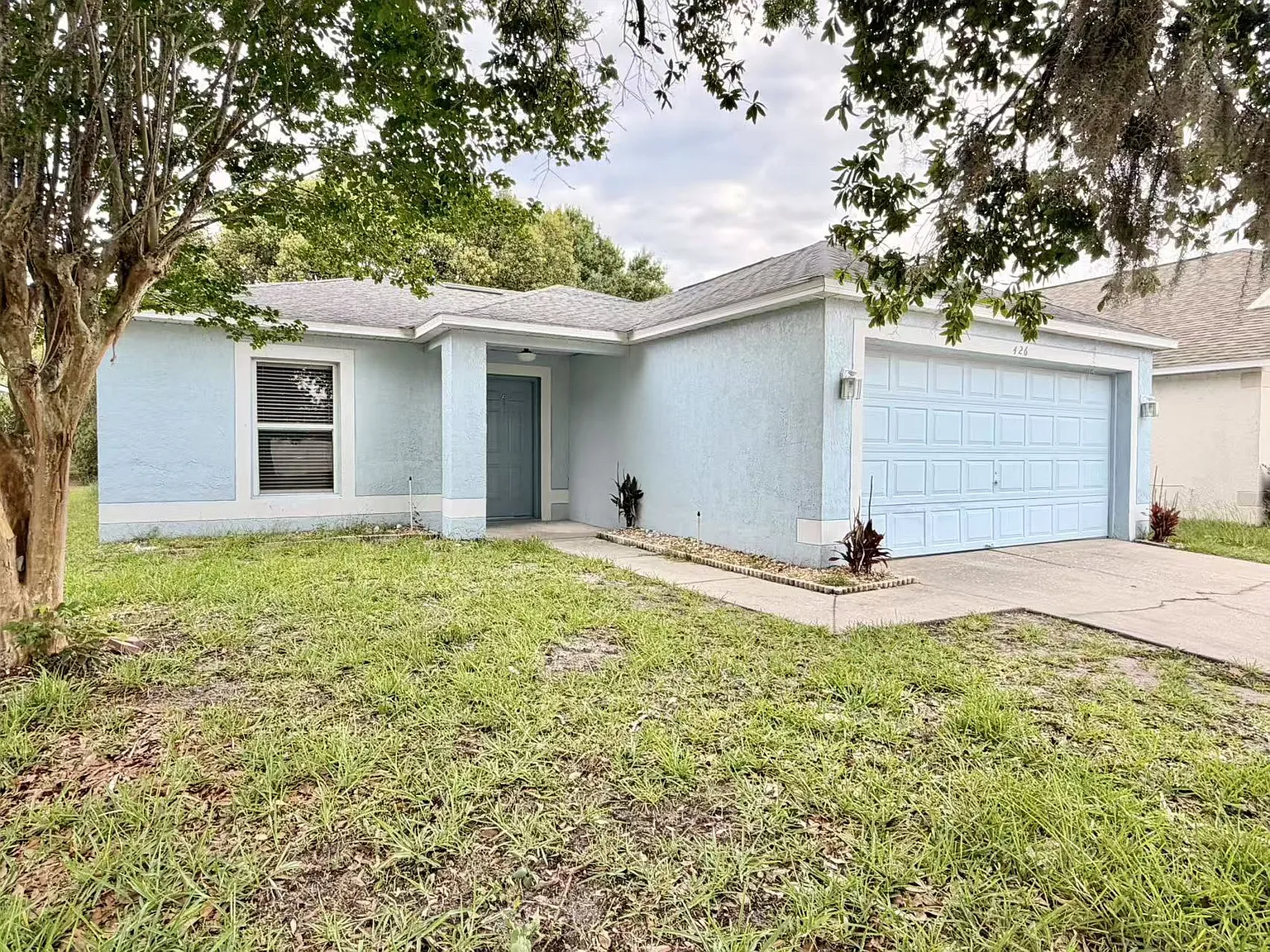 3 bed, 1579 sqft, $2,200 — Photo 2