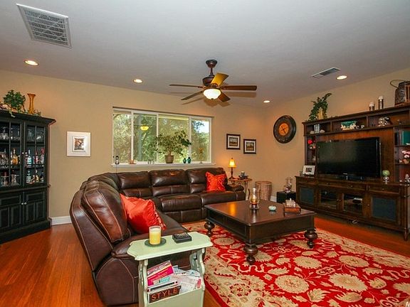 5th image of 6420 Stanley Dr