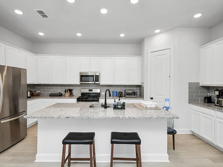 1538 Park Path Dr — Photo 8