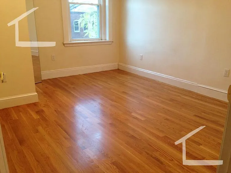 199 Winthrop Rd #2 — Photo 5