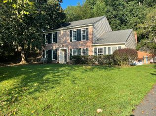 9609 Barkston Ct, Rockville, MD 20850