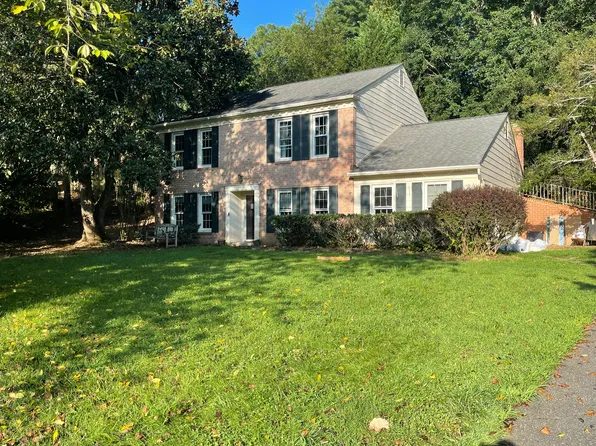 9609 Barkston Ct, Rockville, MD 20850