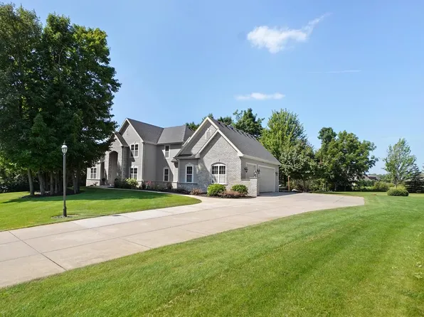 5335 South Two Ponds COURT, New Berlin, WI 53146