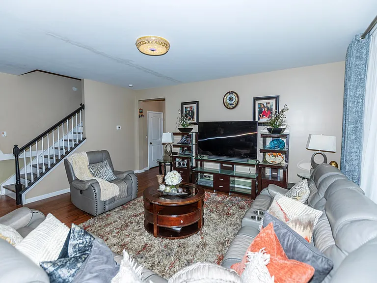 2922 Deep Cove Dr NW — Photo 10