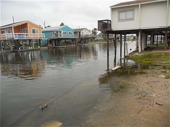 2nd image of 16712 Montego Way