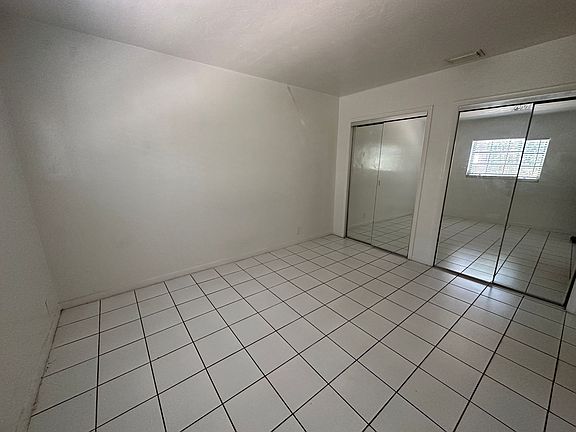 3rd image of 311 NW 43rd St APT 1A