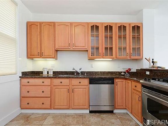 4th image of 161 Dolores St APT 3
