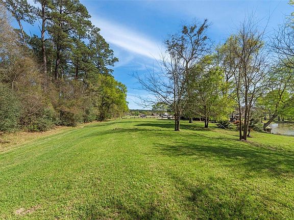 5th image of 2 Wildwood Lake Dr