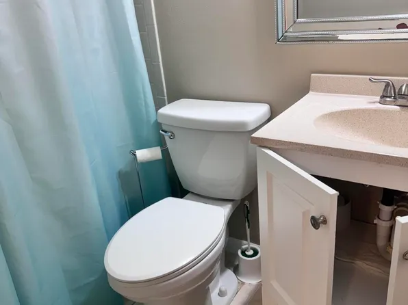 321 Knotty Pine Circle #A-1, Greenacres, FL 33463