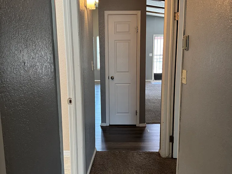 10609 Cuatro Vistas Dr #D — Photo 9