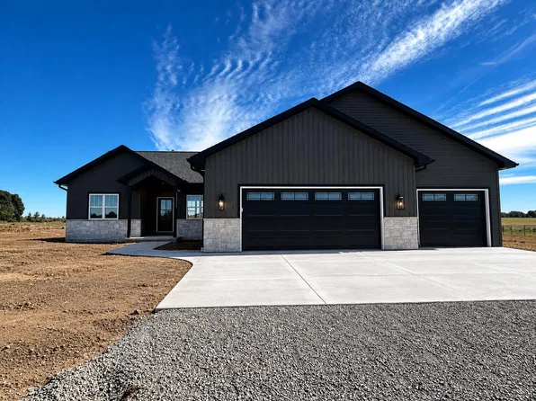 3685 Evelyn Rose Ln, Green Bay, WI 54313