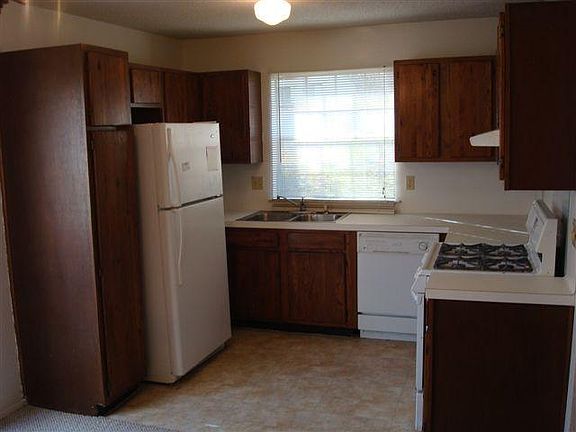 5th image of 11805 Lochridge Dr #A