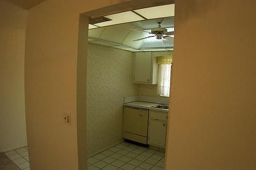 4th image of 4780 Cresthaven Blvd APT H