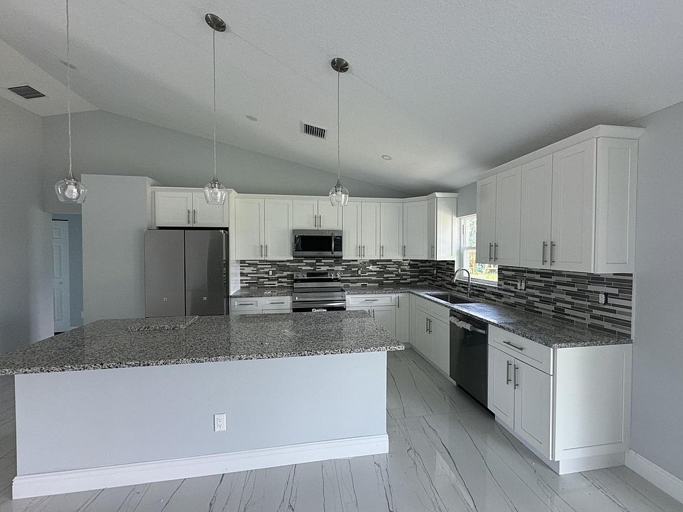 1st image of 414 Willows Avenue