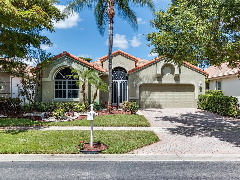 1st image of 10129 Diamond Lake Dr