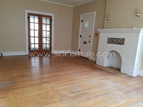 4th image of 114 College St