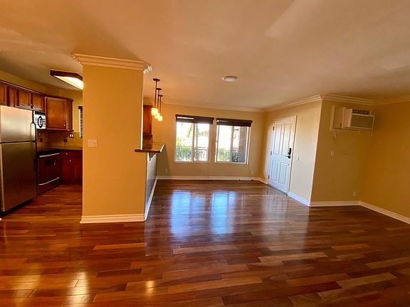Large entryway and living room
