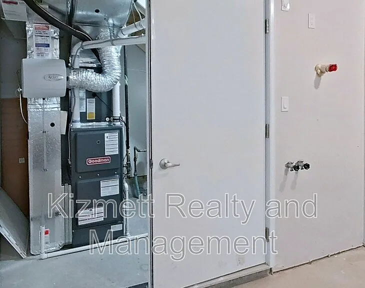 735 Allard Blvd SW #22 — Photo 30