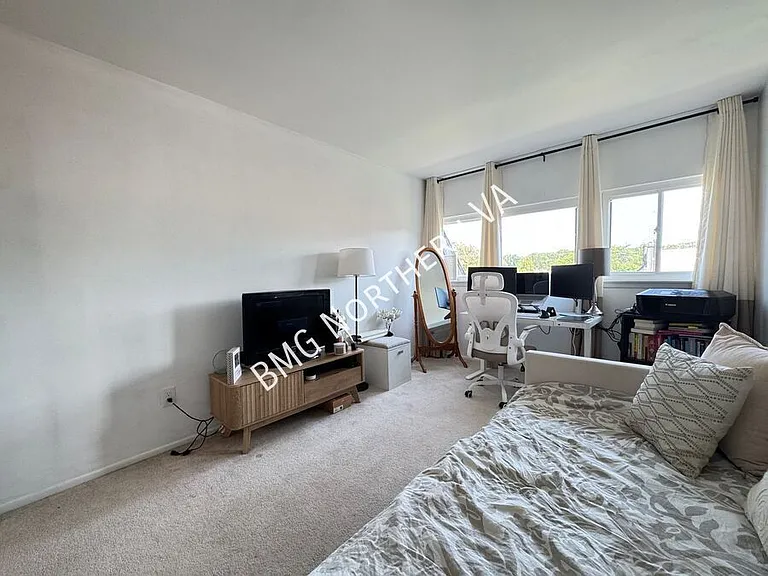 8056 Pantano Pl — Photo 31