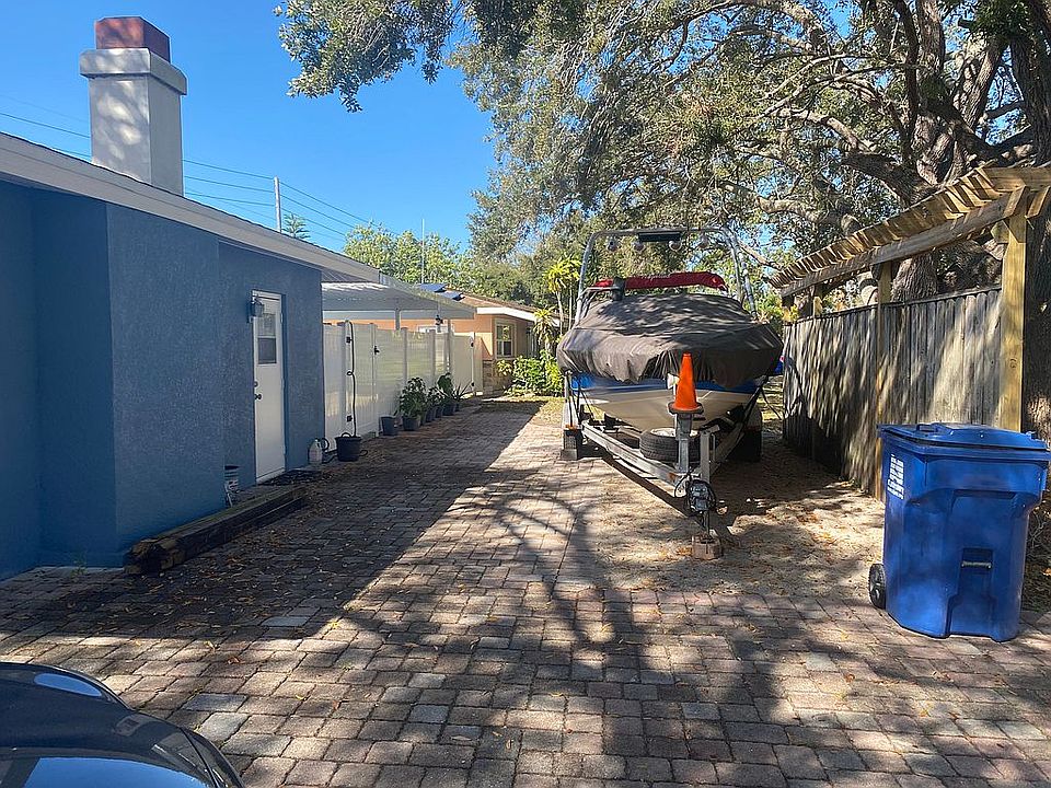 1st image of 155 55th Ave NE