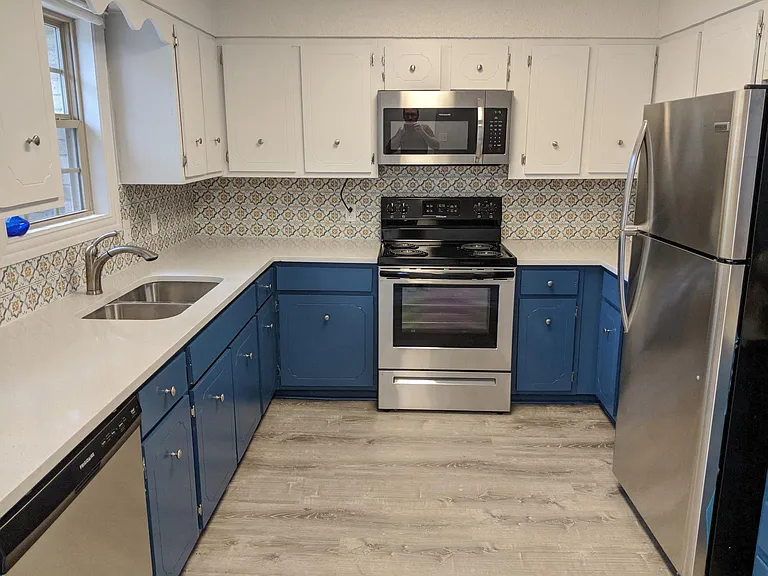 322 Mildred St — Photo 2