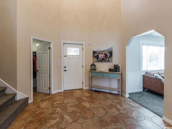 2nd image of 15630 S Wood Hollow Dr