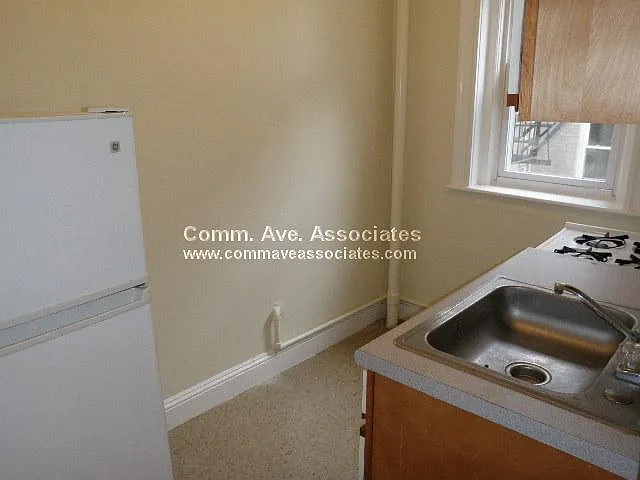35 Gardner St #3 — Photo 3