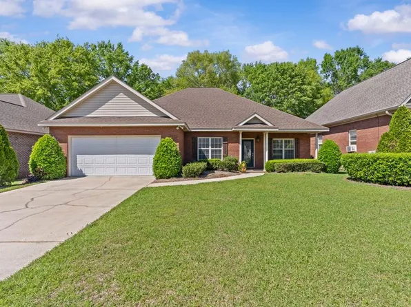105 Lawrenceburg Ct, Dothan, AL 36305