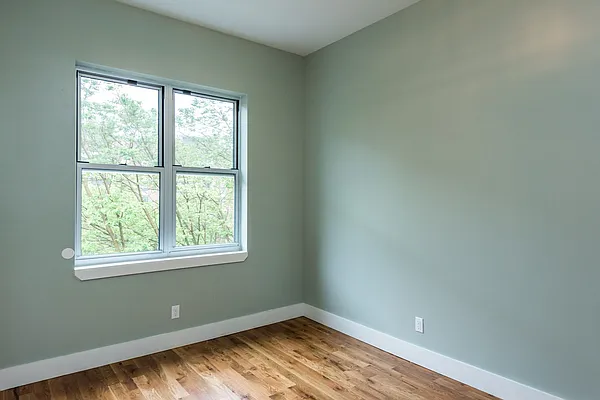 Rented by Nooklyn NYC LLC | media 16