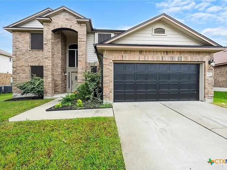 5101 Birmingham Cir — Photo 1
