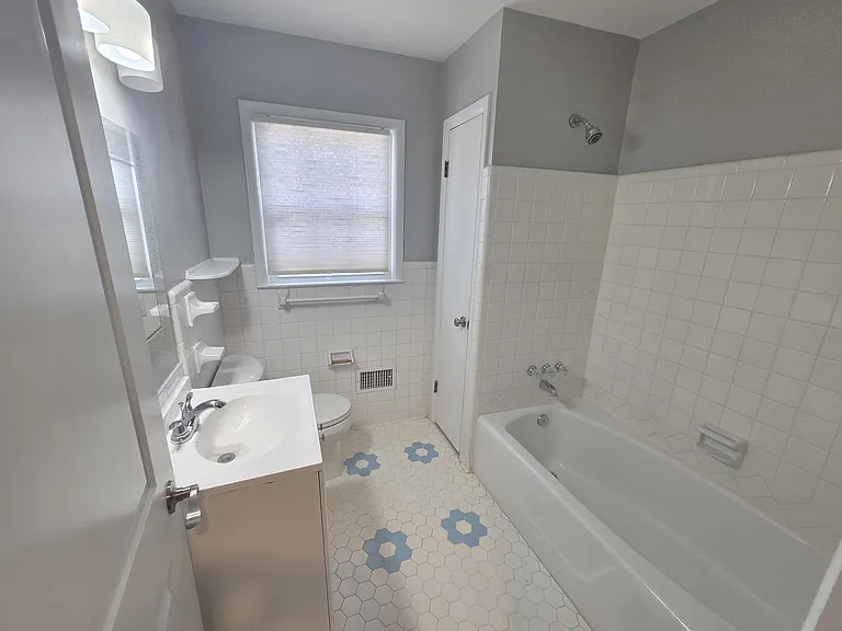 4064 Cedar Knoll Dr — Photo 10