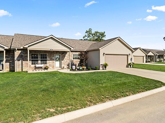 4th image of 656 Exeter Way