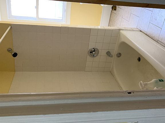 40A348C5-C90F-45A3-BE51-C64DD20ACBE9